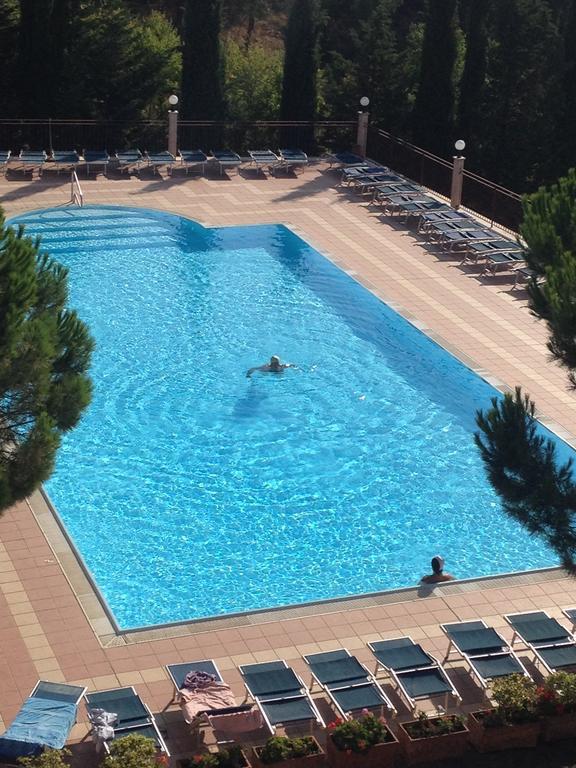 Hotel Ambasciatori Калитри Экстерьер фото